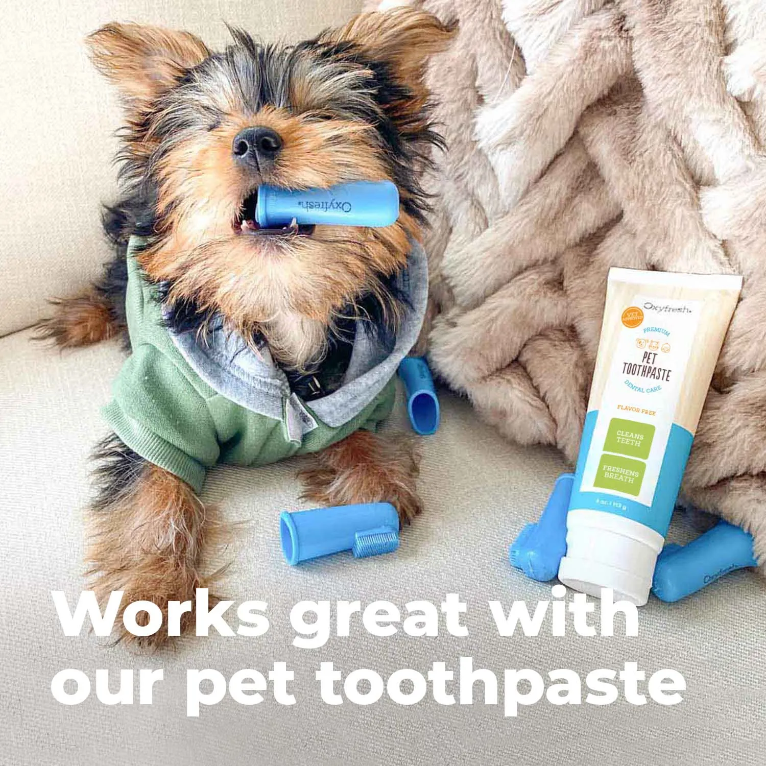 NEW Premium Pet Toothbrush Set - 6 Super Soft Finger Brushes
