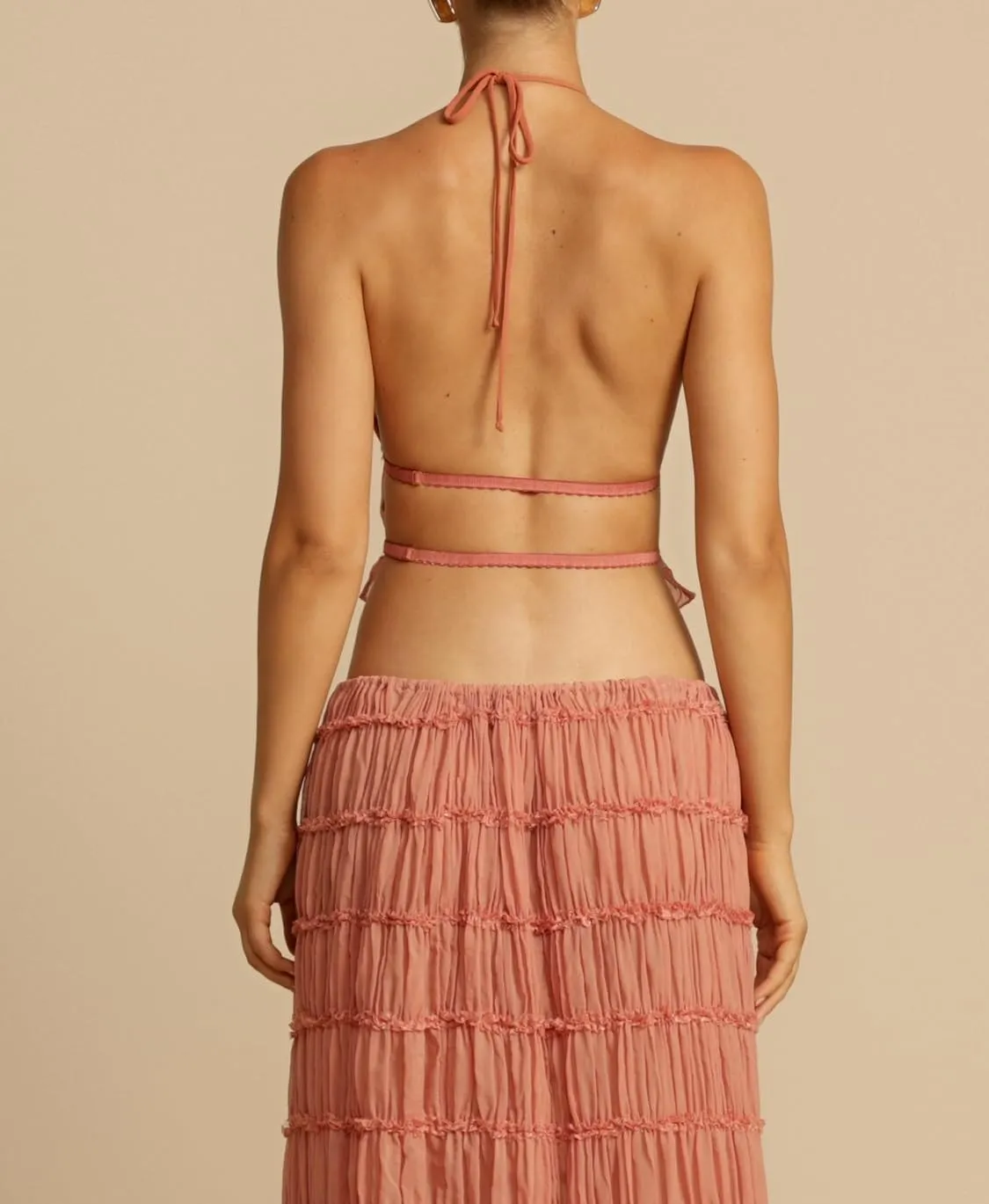 Open Back Halter Tops for Women Bow Tie Back Ruched Ruffle Crop Tops Smocked Y2K Going Out Camisoles