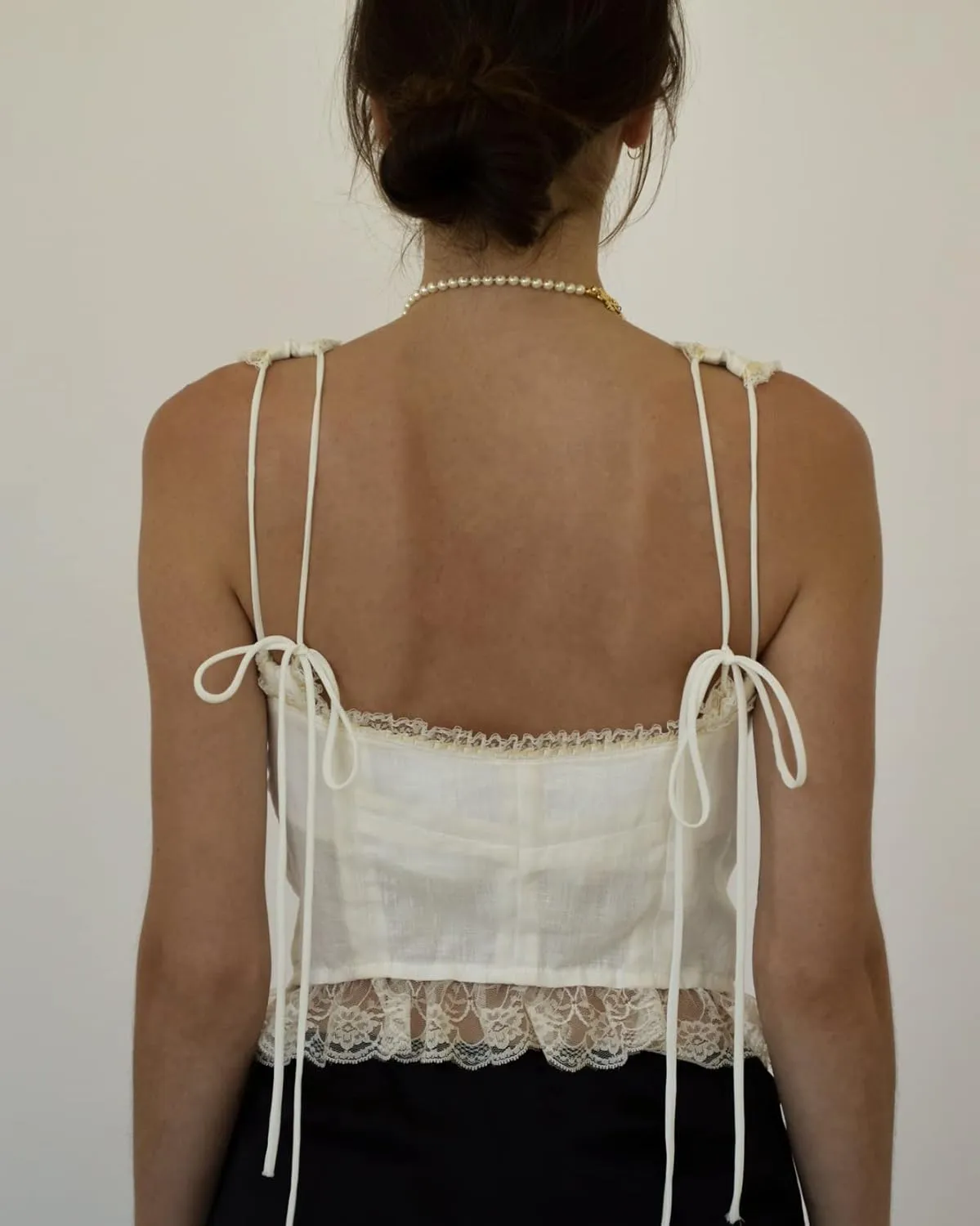 Women Elegant Lace V Neck Camis Sleeveless Spaghetti Strap Slim Camisoles Vintage Backless Tank Top Summer Clothes